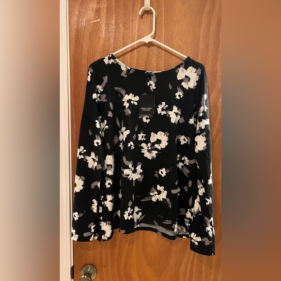 Simply Vera Wang Black Floral PJs/Loungwear Set Size Large - Picture 3 of 3